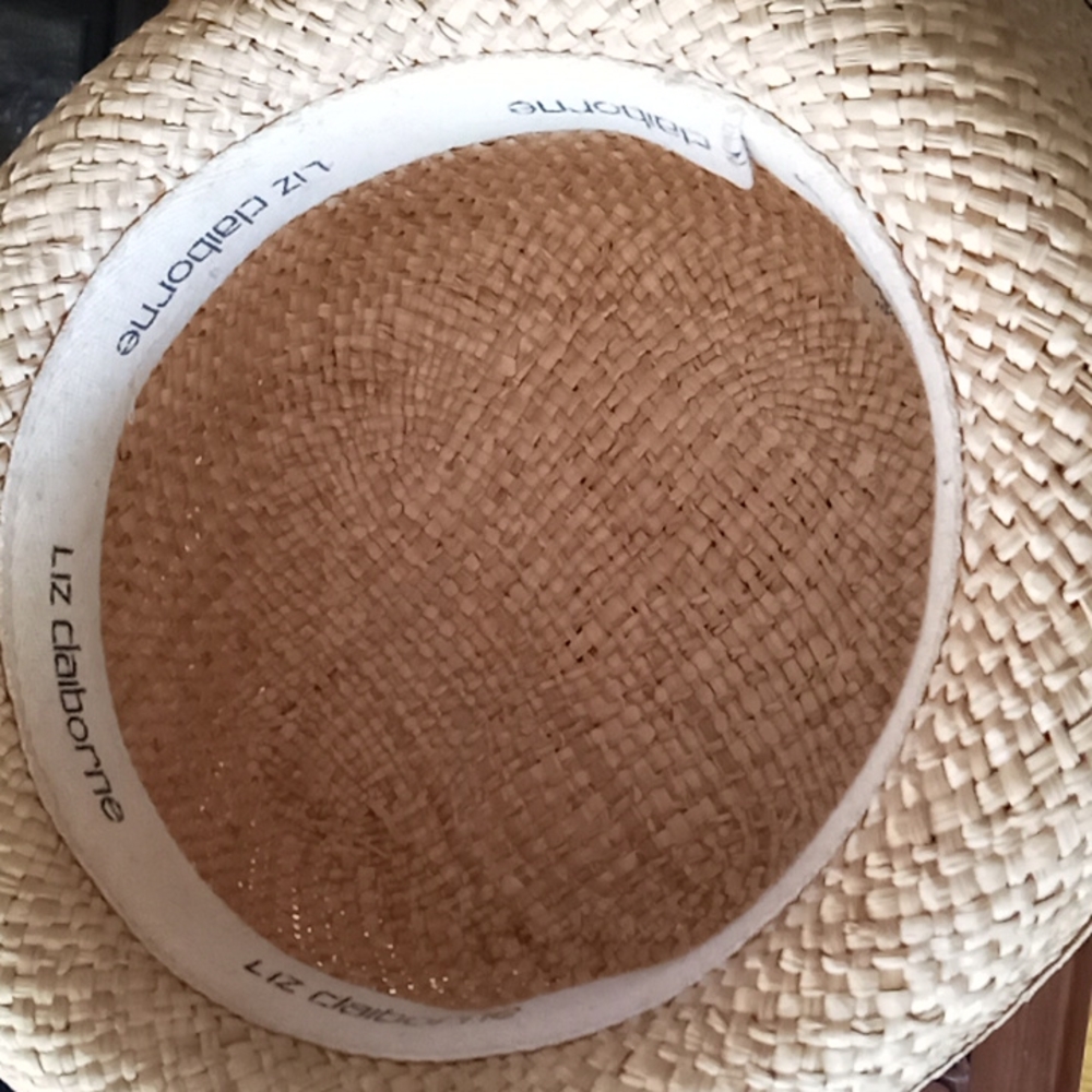 Straw hat - Picture 4 of 4
